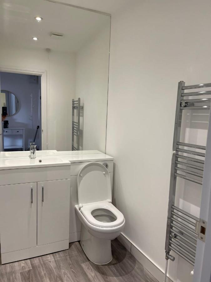 Brand New Montrouge Apartments - Perfect Location!! Portsmouth Exterior foto